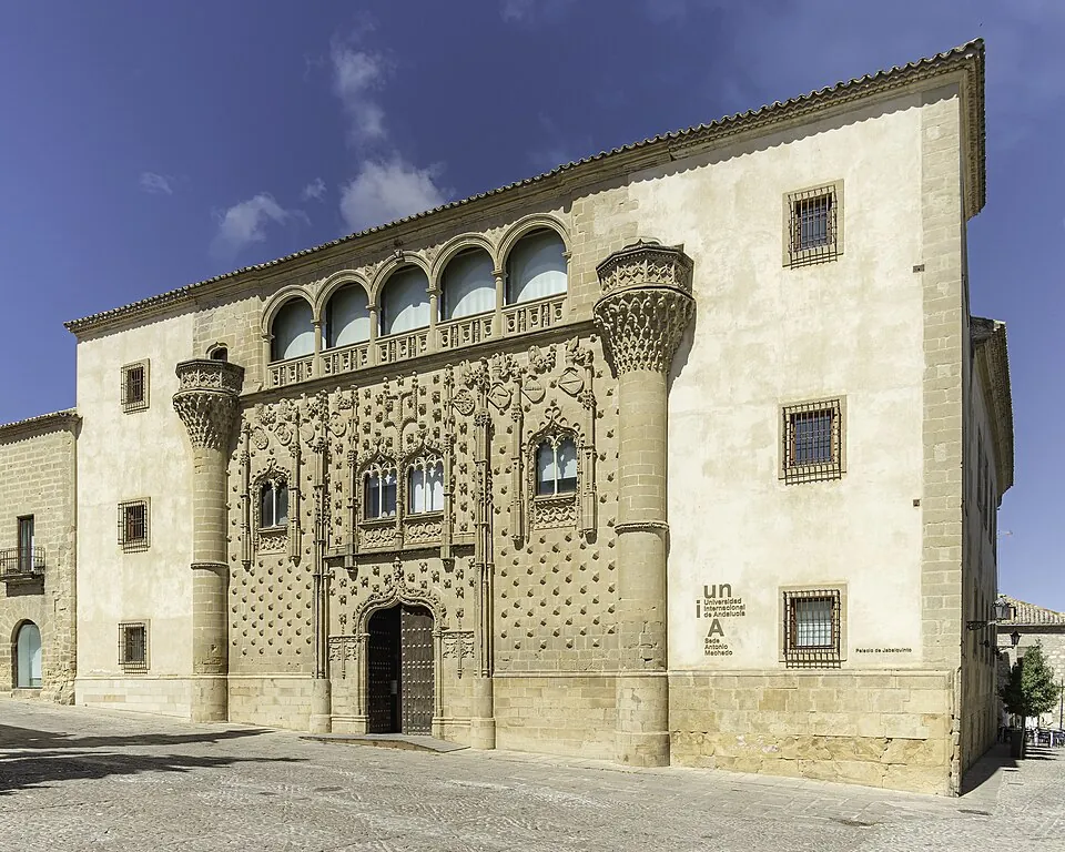 La fachada del palacio de Jabalquinto.