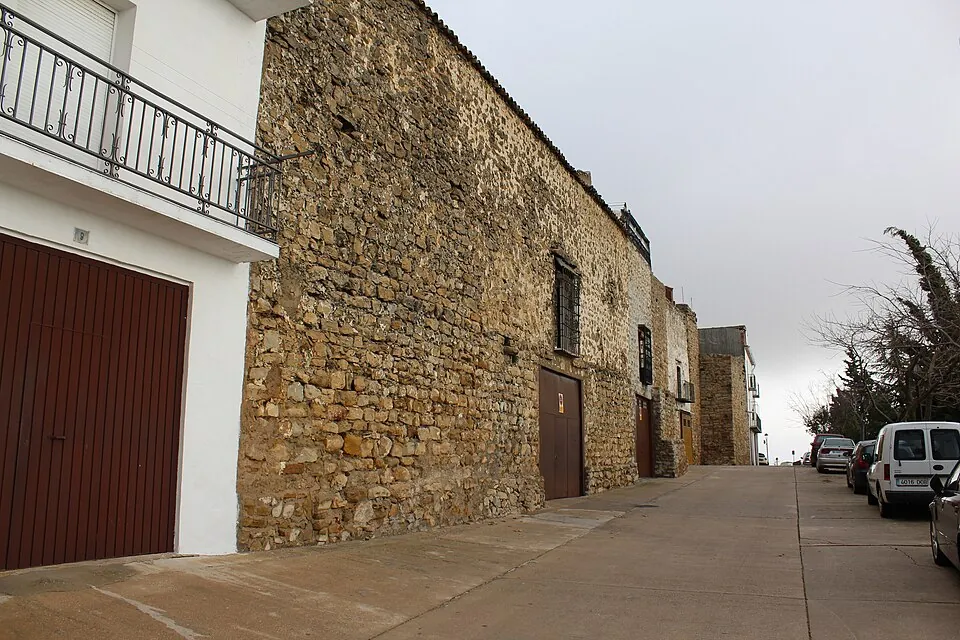 Iznatoraf, en lo alto de su cerro.